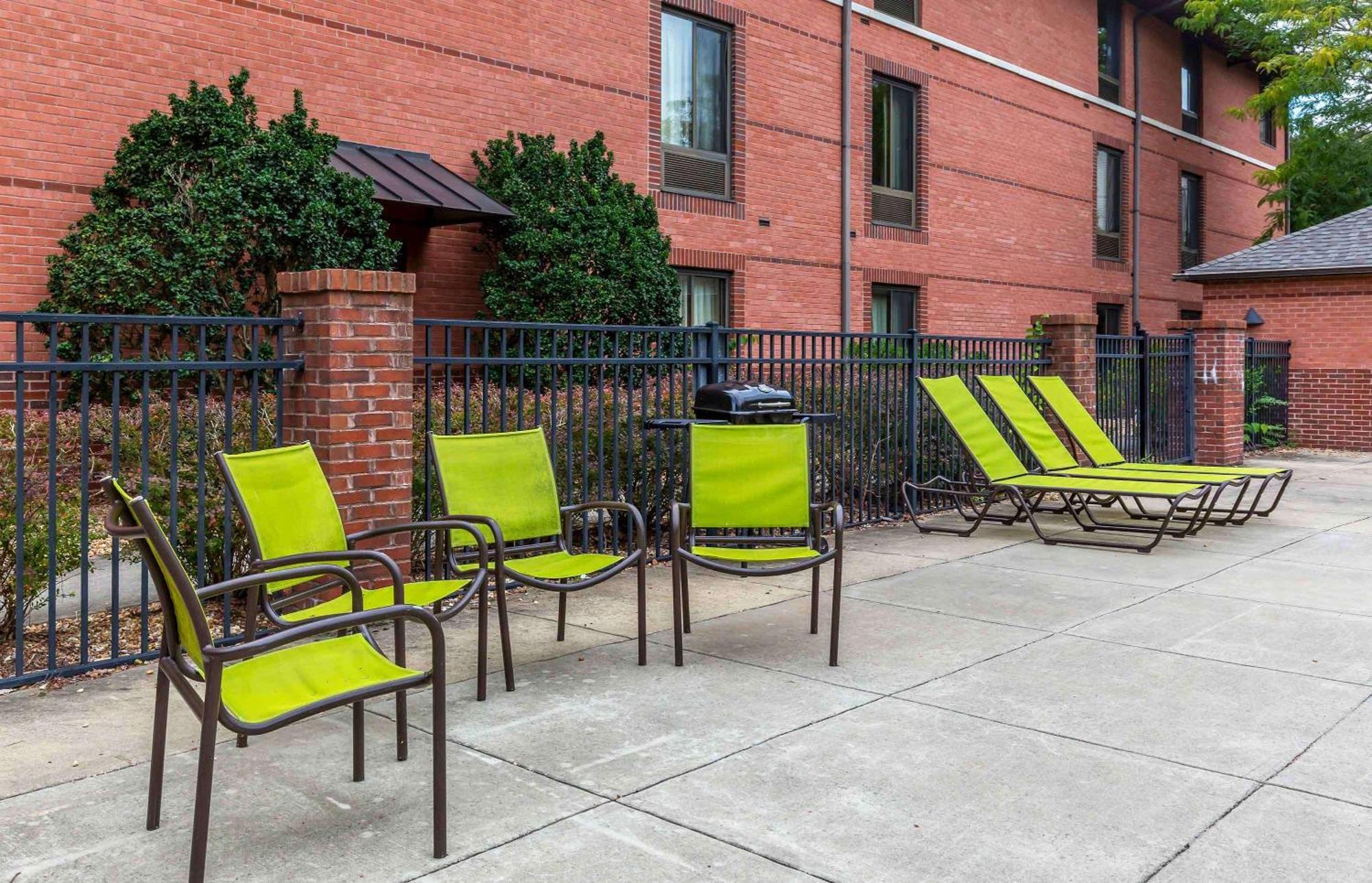 Extended Stay America Select Suites - Raleigh - Cary - Regency Parkway South Extérieur photo